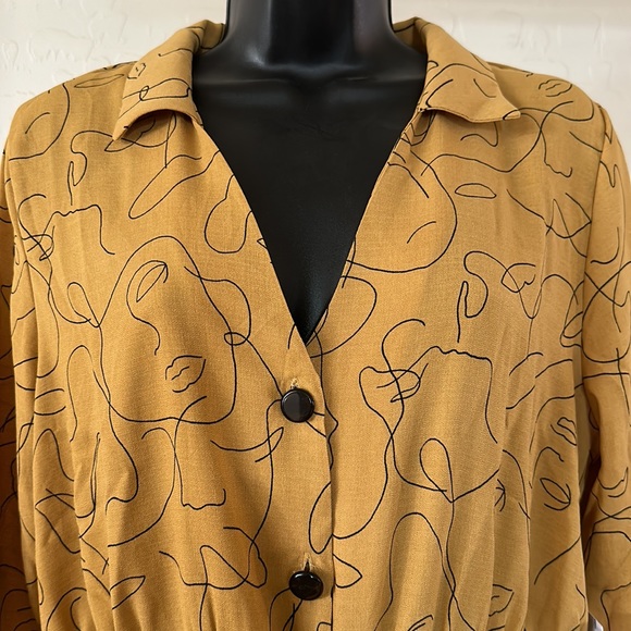 Sweet Rain *NWT* Women’s Faces Blouse - Picture 3 of 9